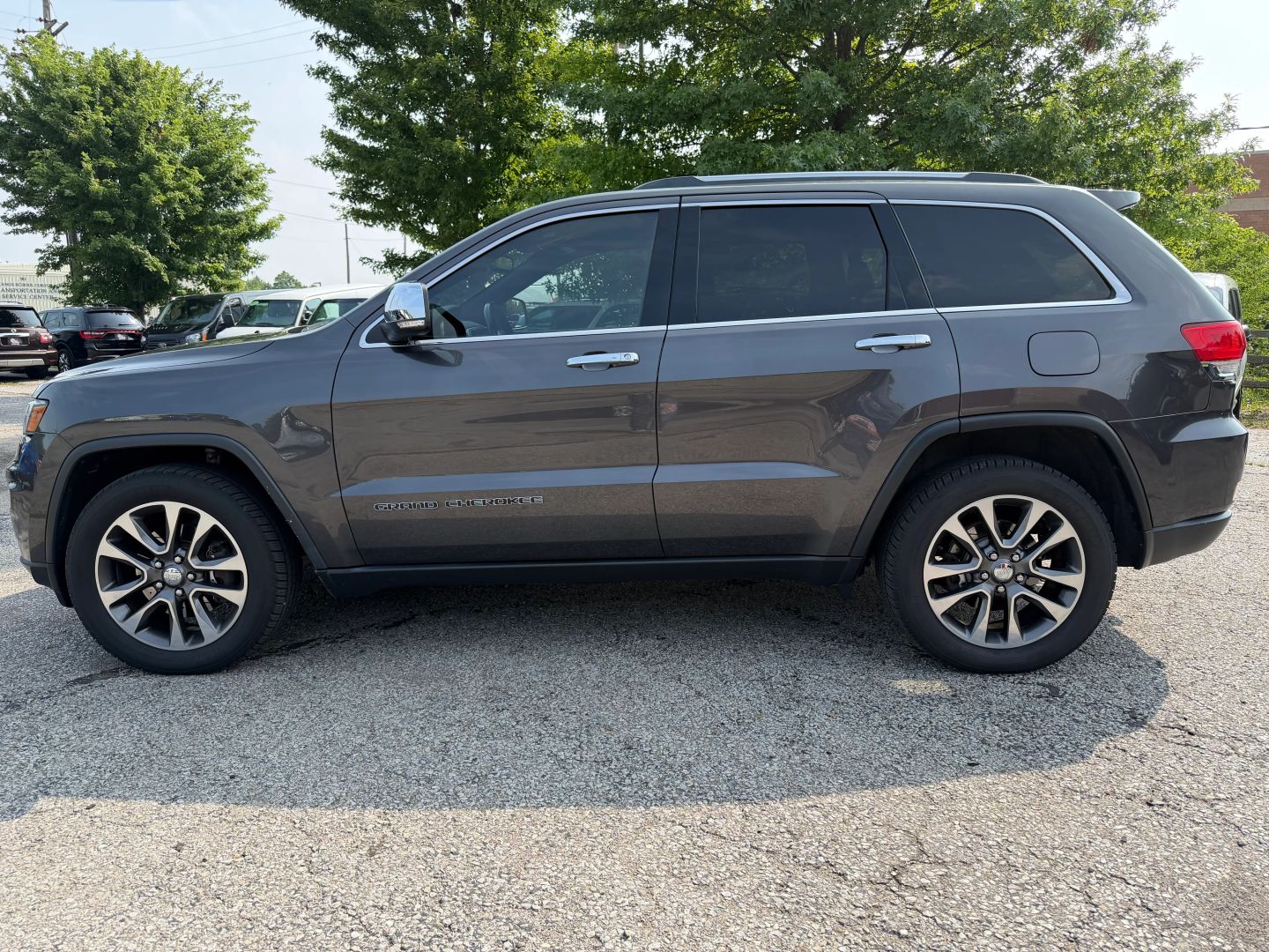 jeep grand cherokee 2018 1C4RJFBT8JC303915 image jeep grand cherokee 2018 1C4RJFBT8JC303915 image